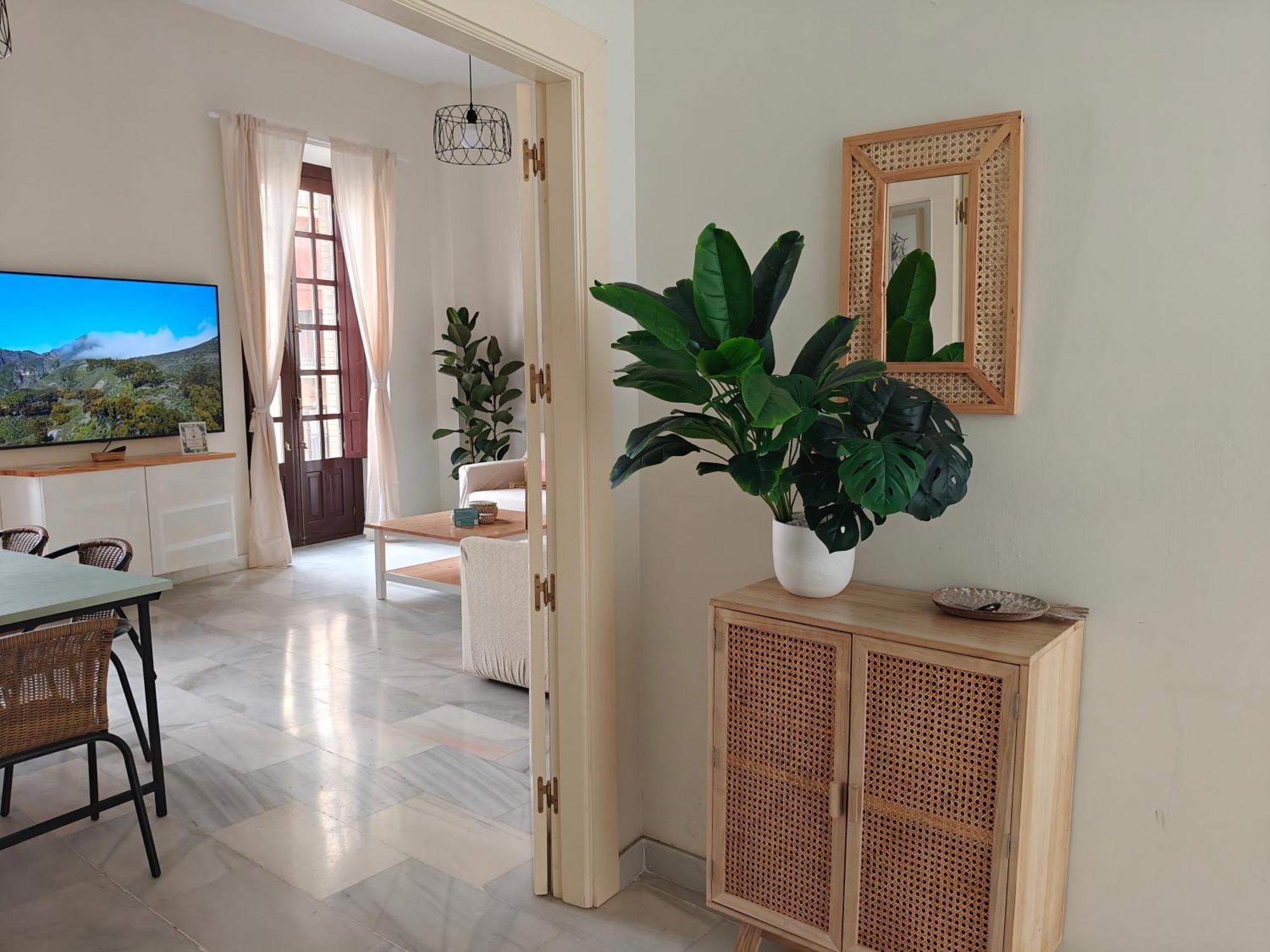 Charming Bright With Balconies On Cuesta Del Rosario * Seville